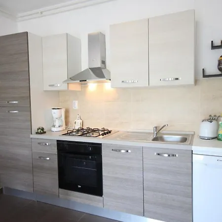 Apartment Gemuetliche Ferienwohnung In Mit Grill, Terrasse Und Garten Und Panoramablick Rabac