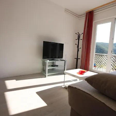 Gemuetliche Ferienwohnung In Mit Grill, Terrasse Und Garten Und Panoramablick Appartement *