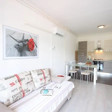 Apartment Gemuetliche Ferienwohnung In Mit Grill, Terrasse Und Garten Und Panoramablick *