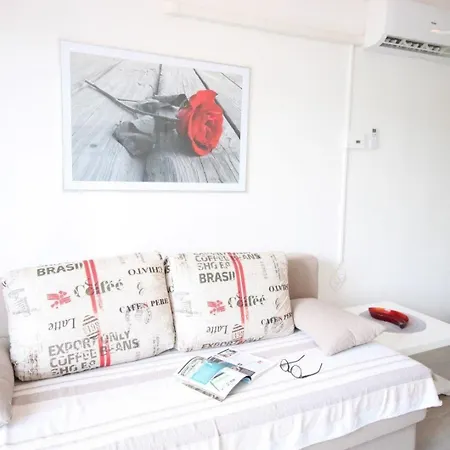 아파트 Gemuetliche Ferienwohnung In Mit Grill, Terrasse Und Garten Und Panoramablick *